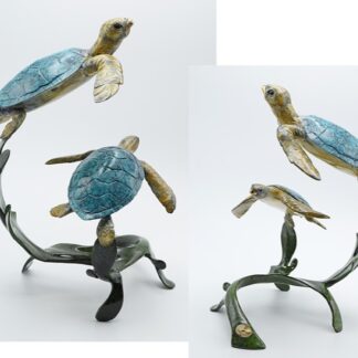 Mother and Baby Sea Turtles, sculpture by Brian Arthur